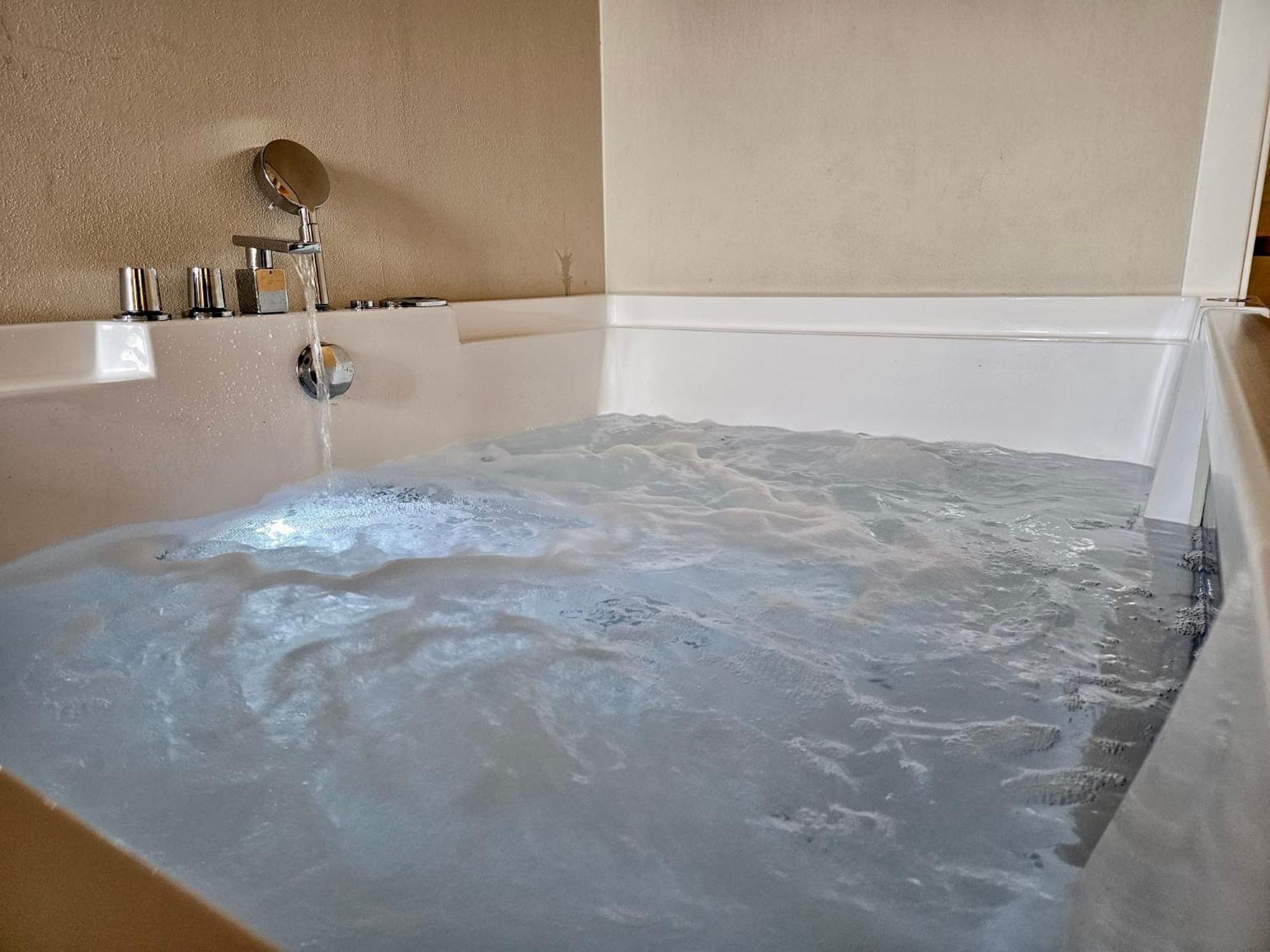 Il Tiglio Jacuzzi&Sauna Lucca Eksteriør bilde